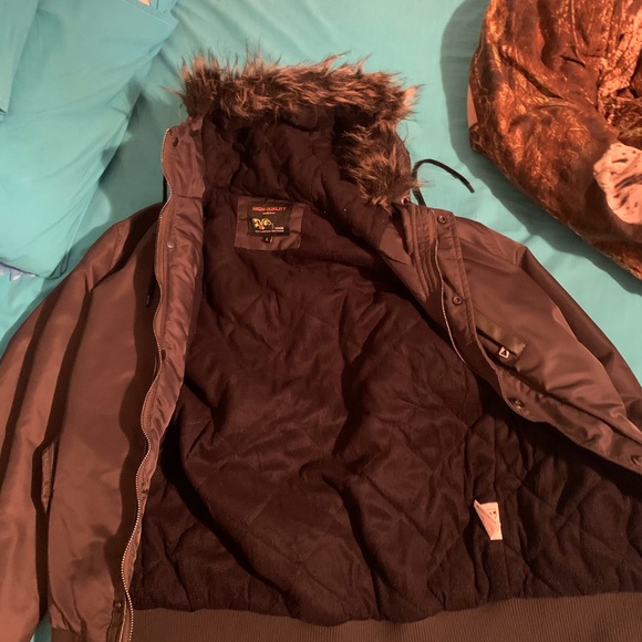 🎄 Heavy Jacket🎄 - Picture 4 of 6